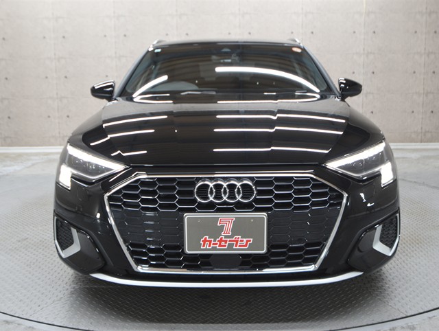 アウディ ｱｳﾃﾞｨ A3 ｽﾎﾟｰﾂﾊﾞｯｸ ３０　ＴＦＳＩ　アドバンスド　１ｓｔＥＤ