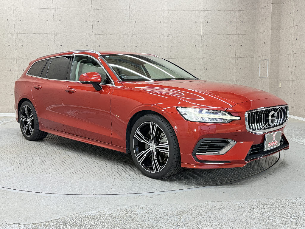 ボルボ ボルボ Ｖ６０ Ｔ８　ツインエンジン　ＡＷＤ　インスクリ