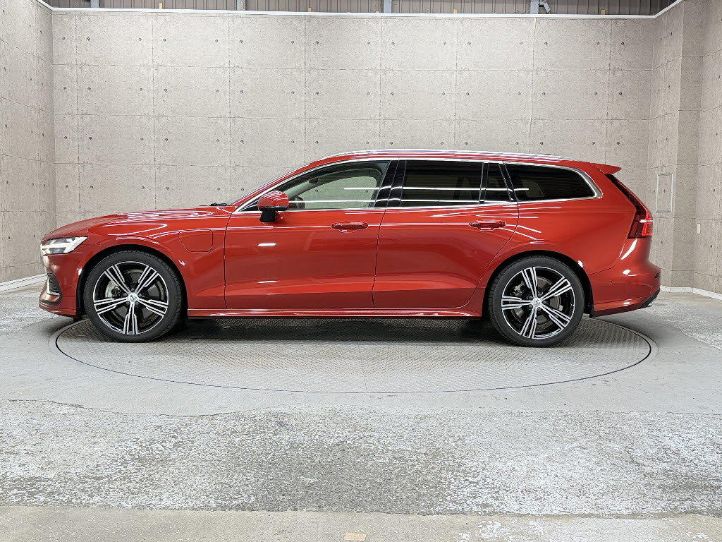 ボルボ ボルボ Ｖ６０ Ｔ８　ツインエンジン　ＡＷＤ　インスクリ