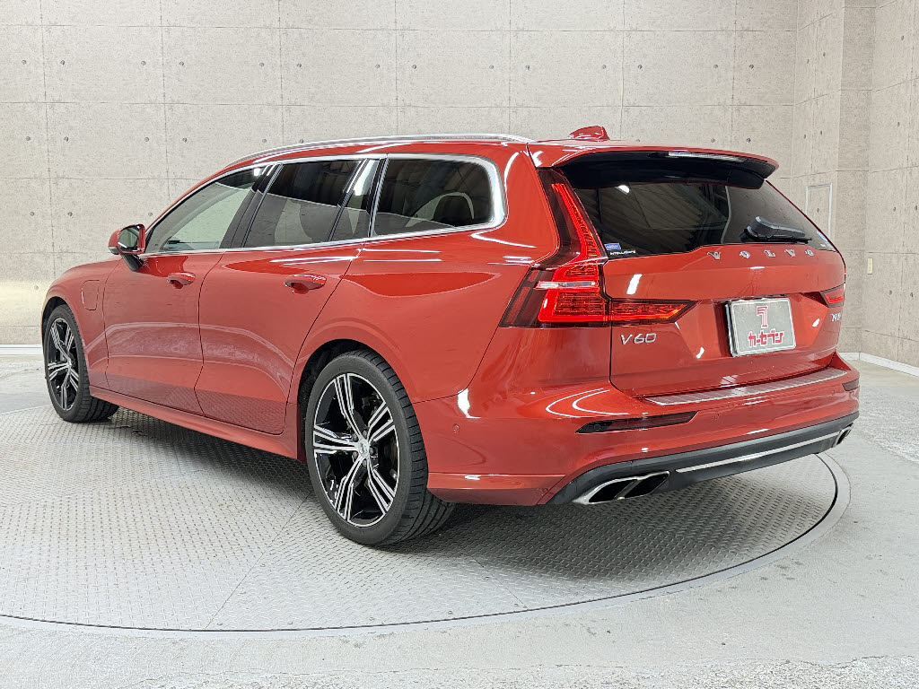 ボルボ ボルボ Ｖ６０ Ｔ８　ツインエンジン　ＡＷＤ　インスクリ