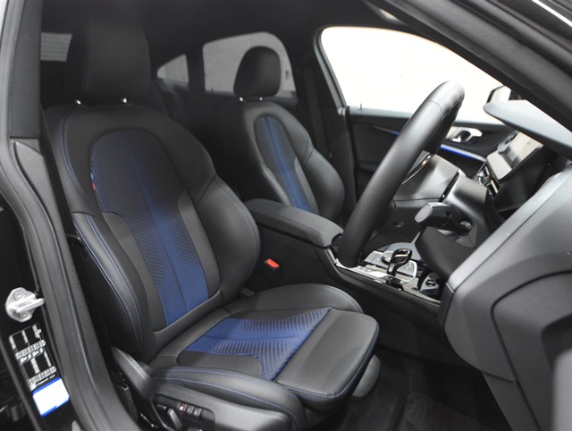 ＢＭＷ ＢＭＷ ２シリーズ 218dグランクーペ　Mスポーツ　EDｼﾞｮｲﾌﾟﾗｽ