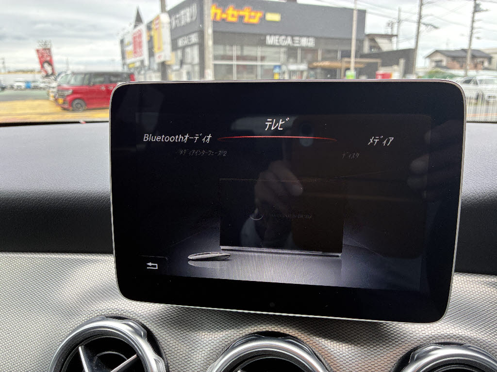 メルセデスベンツ ﾒﾙｾﾃﾞｽﾍﾞﾝﾂ GLAｸﾗｽ ＧＬＡ２２０　４マチック