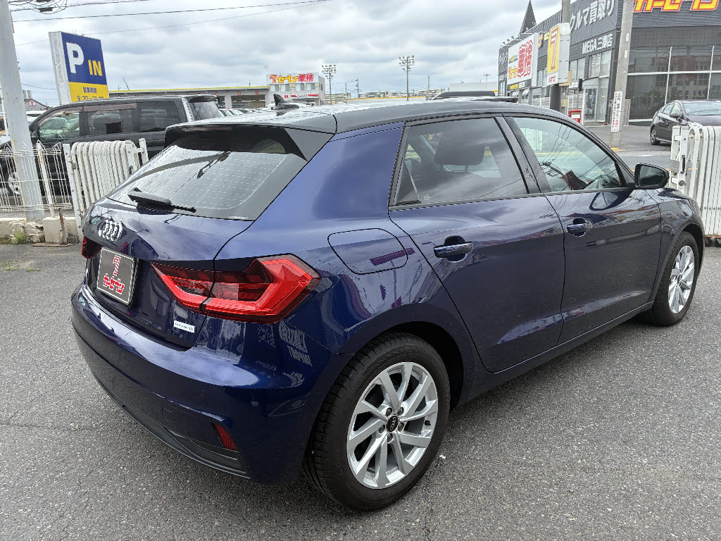アウディ ｱｳﾃﾞｨ A1 ｽﾎﾟｰﾂﾊﾞｯｸ ２５　ＴＦＳＩ　アドバンスド