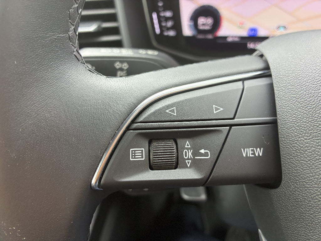 アウディ ｱｳﾃﾞｨ A1 ｽﾎﾟｰﾂﾊﾞｯｸ ２５　ＴＦＳＩ　アドバンスド
