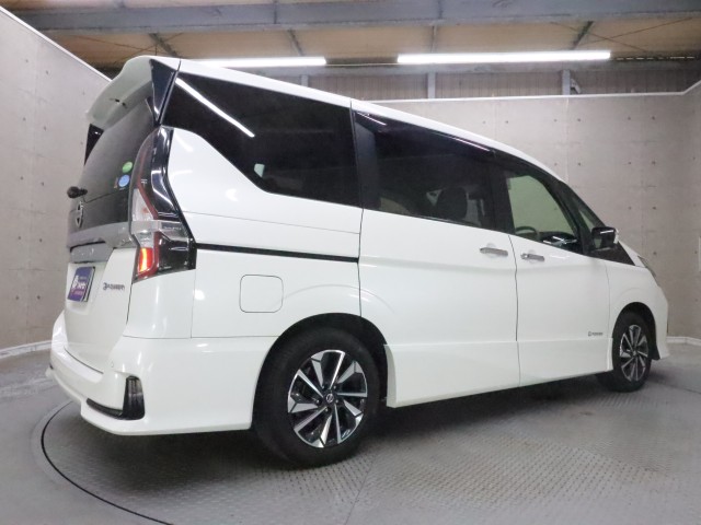 ニッサン セレナＨＶ E-POWER ﾊｲｳｪｲｽﾀｰV