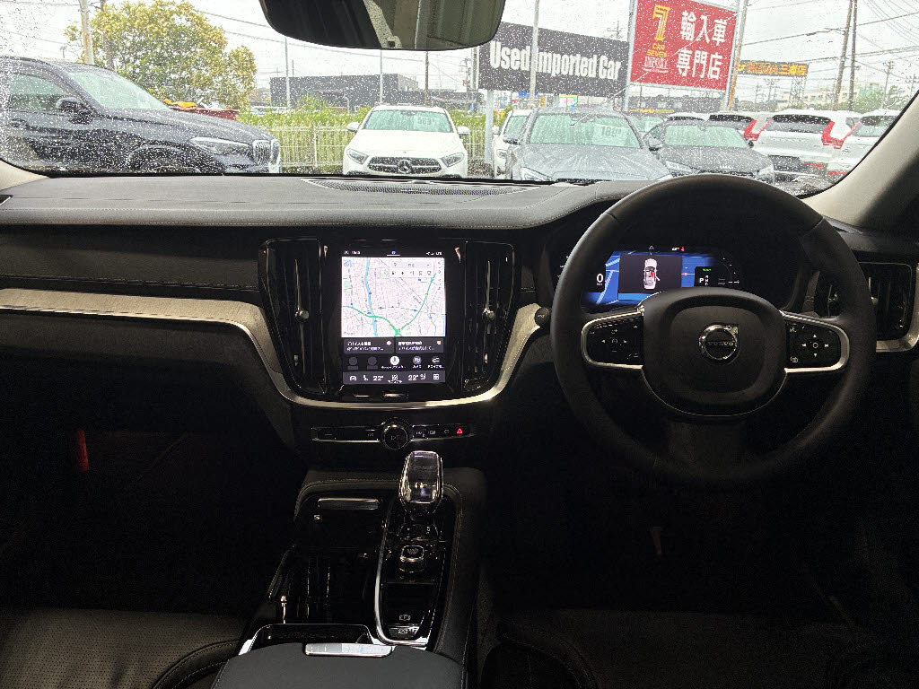 ボルボ ボルボ Ｓ６０ リチャージ　アルティメット　Ｔ６　ＡＷＤ