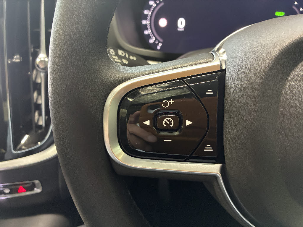 ボルボ ボルボ Ｓ６０ リチャージ　アルティメット　Ｔ６　ＡＷＤ