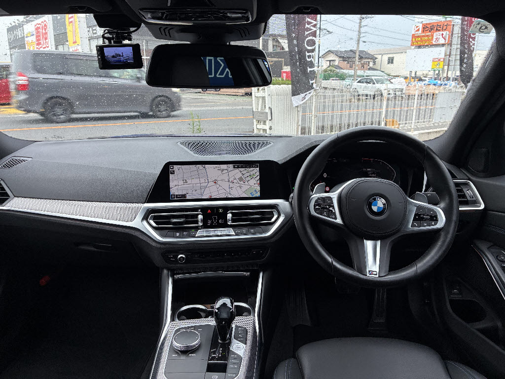 ＢＭＷ ＢＭＷ ３シリーズ ３１８ｉ　Ｍスポーツ