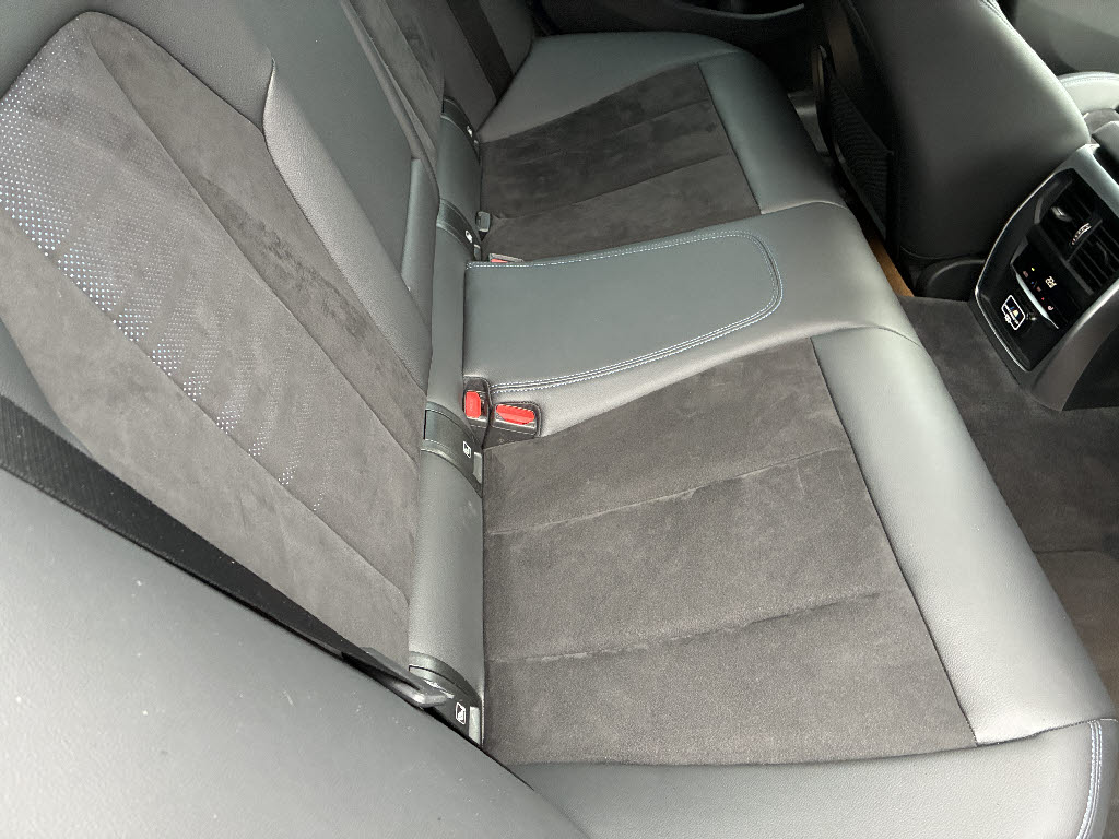 ＢＭＷ ＢＭＷ ３シリーズ ３１８ｉ　Ｍスポーツ