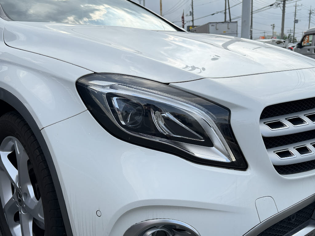 メルセデスベンツ ﾒﾙｾﾃﾞｽﾍﾞﾝﾂ GLAｸﾗｽ ＧＬＡ２２０　４マチック