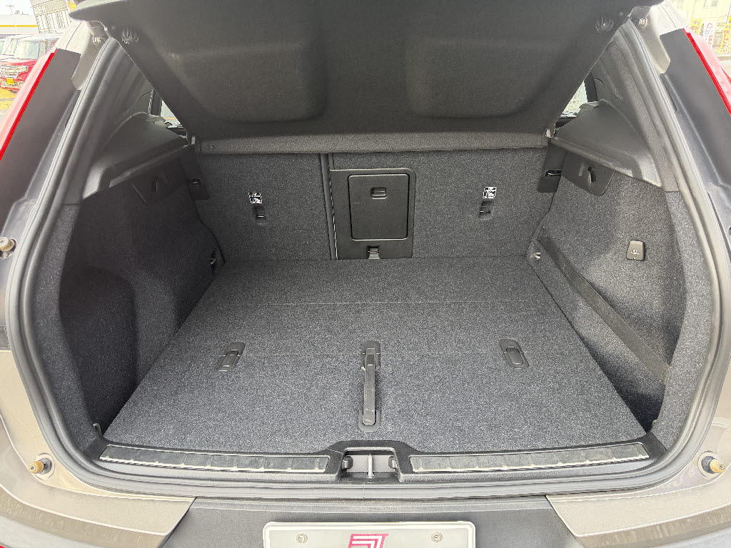 ボルボ ボルボ ＸＣ４０ T4AWDインスクリプション
