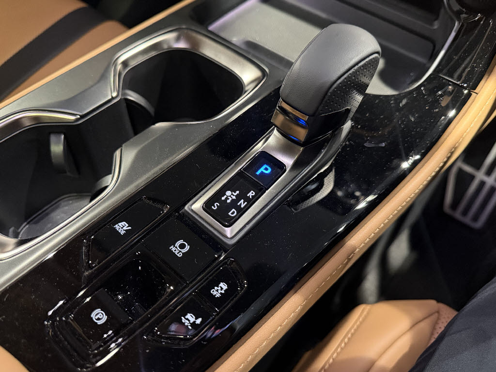 レクサス レクサス ＮＸ ＮＸ３５０ｈ Ｆスポーツ
