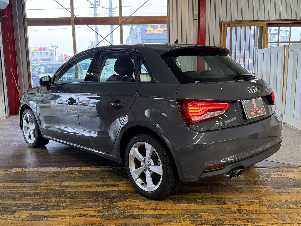 アウディ ｱｳﾃﾞｨ A1 ｽﾎﾟｰﾂﾊﾞｯｸ １．４　ＴＦＳＩ　シリンダーオンデマンド