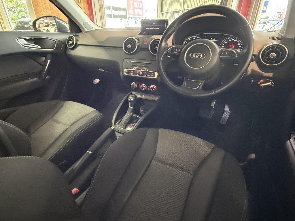 アウディ ｱｳﾃﾞｨ A1 ｽﾎﾟｰﾂﾊﾞｯｸ １．４　ＴＦＳＩ　シリンダーオンデマンド