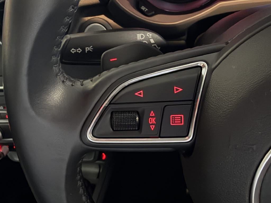 アウディ ｱｳﾃﾞｨ A1 ｽﾎﾟｰﾂﾊﾞｯｸ １．４　ＴＦＳＩ　シリンダーオンデマンド