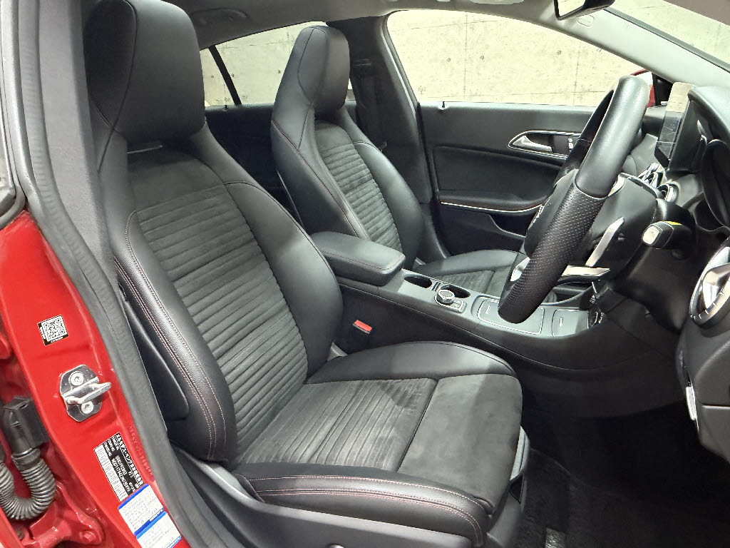 メルセデスベンツ ﾒﾙｾﾃﾞｽﾍﾞﾝﾂ CLAｼｭｰﾃｨﾝｸﾞﾌﾞﾚｲｸ ＣＬＡ１８０　スポーツ　ＡＭＧスタイル