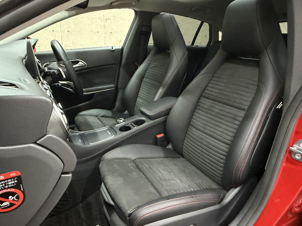 メルセデスベンツ ﾒﾙｾﾃﾞｽﾍﾞﾝﾂ CLAｼｭｰﾃｨﾝｸﾞﾌﾞﾚｲｸ ＣＬＡ１８０　スポーツ　ＡＭＧスタイル