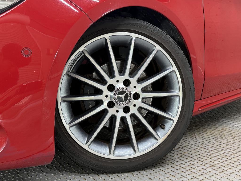 メルセデスベンツ ﾒﾙｾﾃﾞｽﾍﾞﾝﾂ CLAｼｭｰﾃｨﾝｸﾞﾌﾞﾚｲｸ ＣＬＡ１８０　スポーツ　ＡＭＧスタイル
