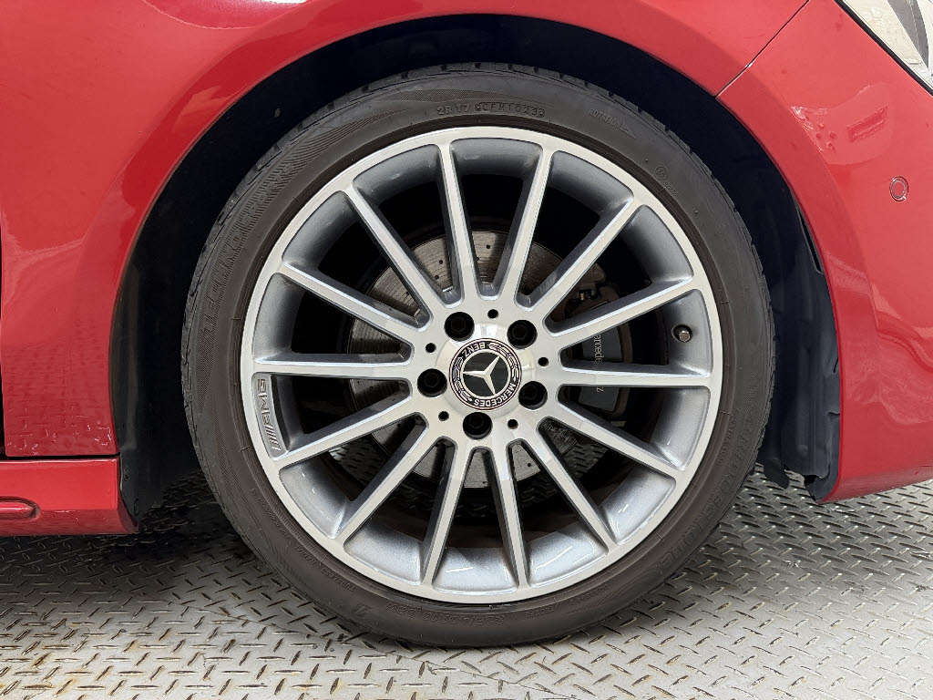 メルセデスベンツ ﾒﾙｾﾃﾞｽﾍﾞﾝﾂ CLAｼｭｰﾃｨﾝｸﾞﾌﾞﾚｲｸ ＣＬＡ１８０　スポーツ　ＡＭＧスタイル