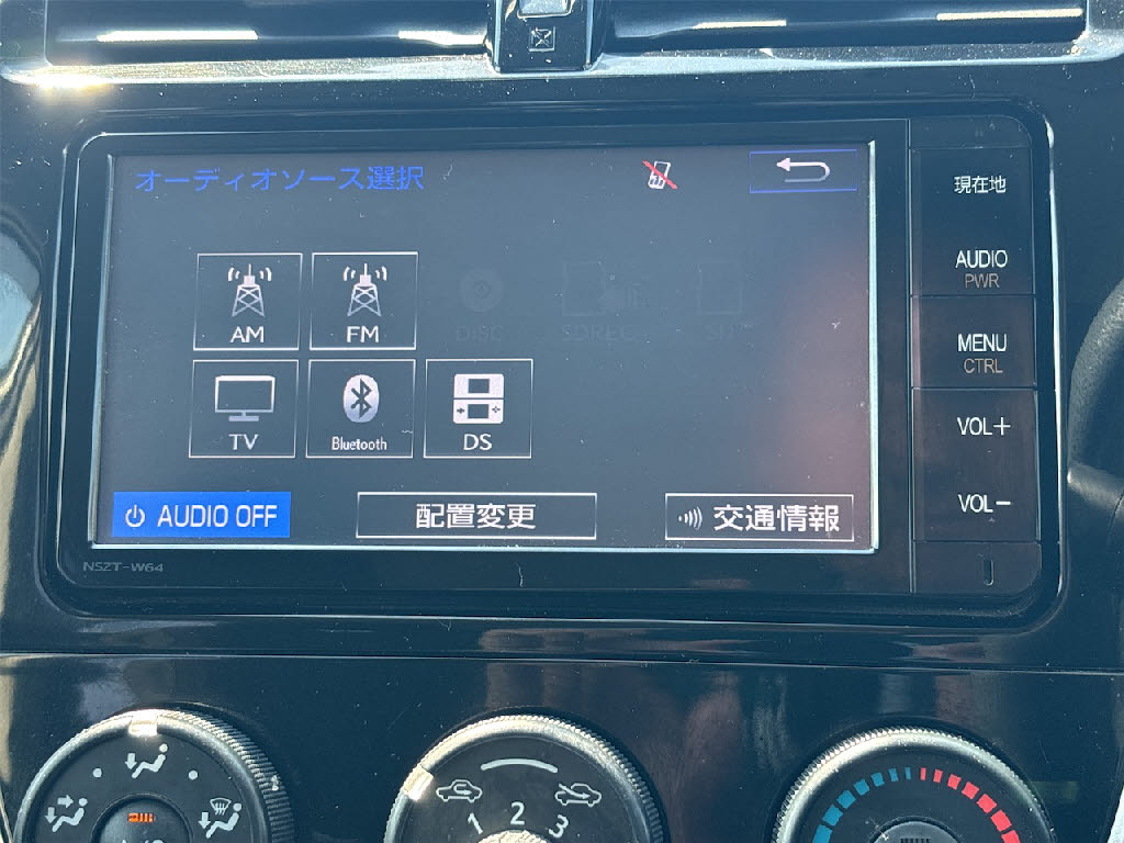 トヨタ ラクティス X