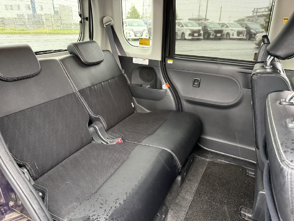 ダイハツ タントカスタム ４ＷＤ　ＲＳトップエディションＳＡ