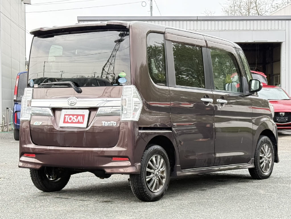 ダイハツ タントカスタム ４ＷＤ　ＲＳトップエディションＳＡ