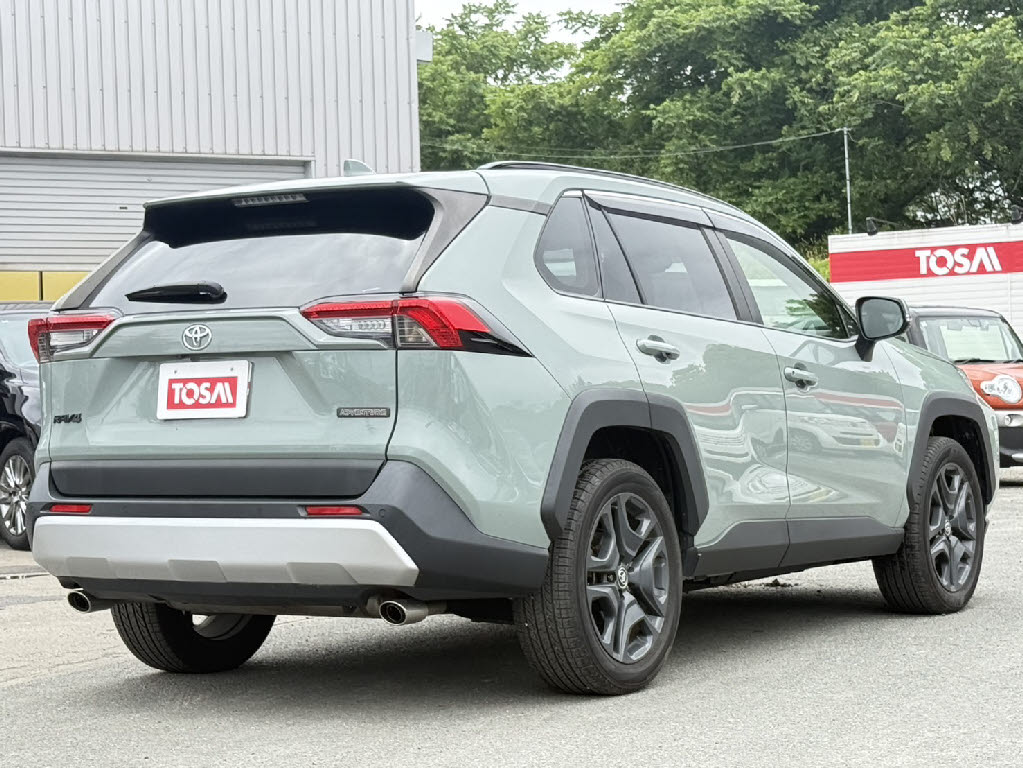 トヨタ ＲＡＶ－４ ４ＷＤ　アドベンチャー