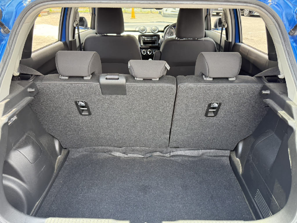 スズキ スイフト 4WD XGﾘﾐﾃｯﾄﾞ