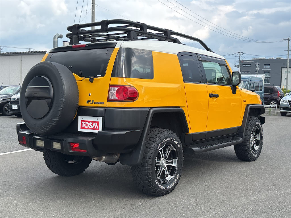 トヨタ ＦＪクルーザー 4WD ｶﾗｰﾊﾟｯｹｰｼﾞ