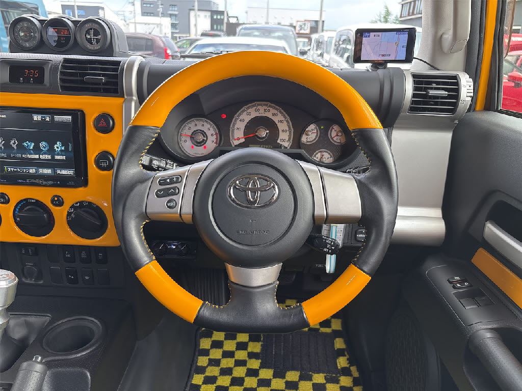 トヨタ ＦＪクルーザー 4WD ｶﾗｰﾊﾟｯｹｰｼﾞ