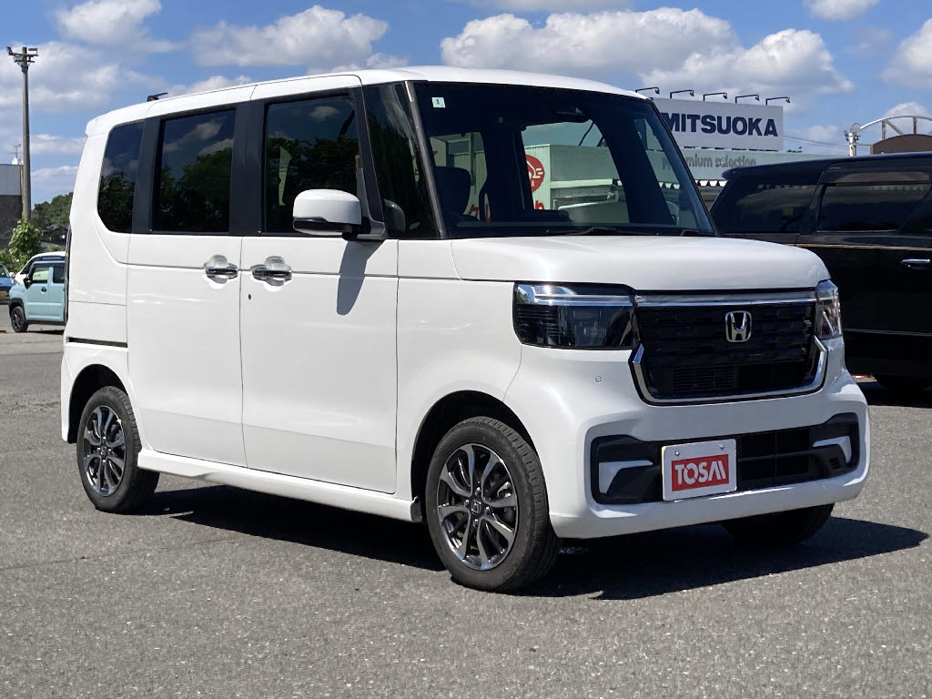 ホンダ Ｎ　ＢＯＸカスタム 4WD