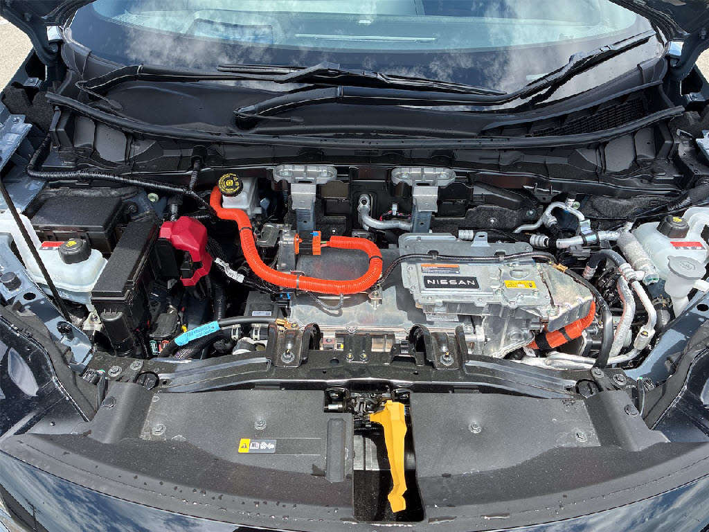 ニッサン アリア NISMO B9 e-4ORCE