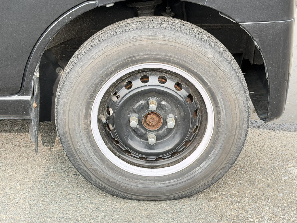ダイハツ ハイゼットカーゴＶ ４ＷＤ　デラックス