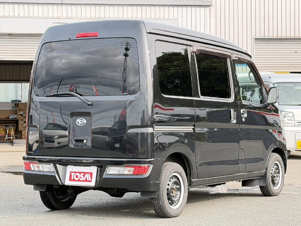 ダイハツ ハイゼットカーゴＶ ４ＷＤ　デラックス