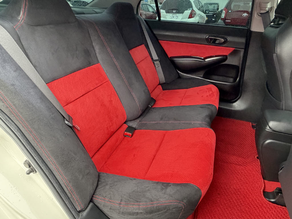 ホンダ シビック ﾀｲﾌﾟR 4DS 6F
