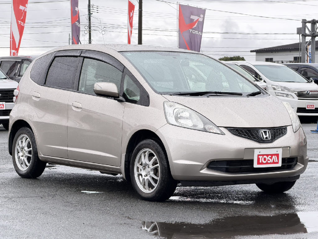 ホンダ フィット ４ＷＤ　Ｇ