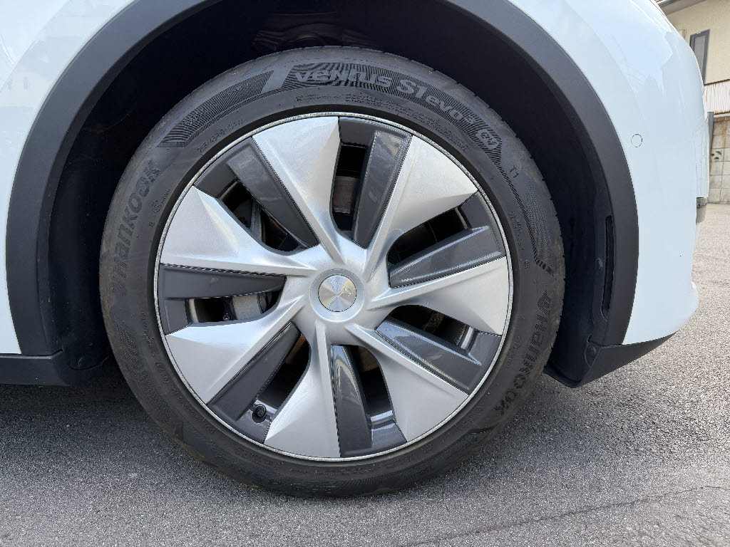その他輸入車 テスラ モデルＹ ベースグレード