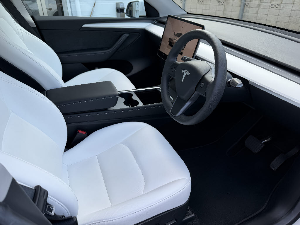 その他輸入車 テスラ モデルＹ ベースグレード