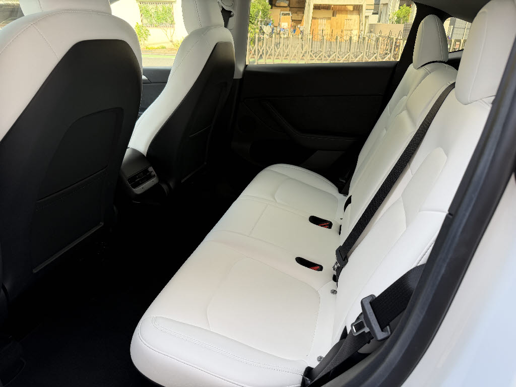 その他輸入車 テスラ モデルＹ ベースグレード