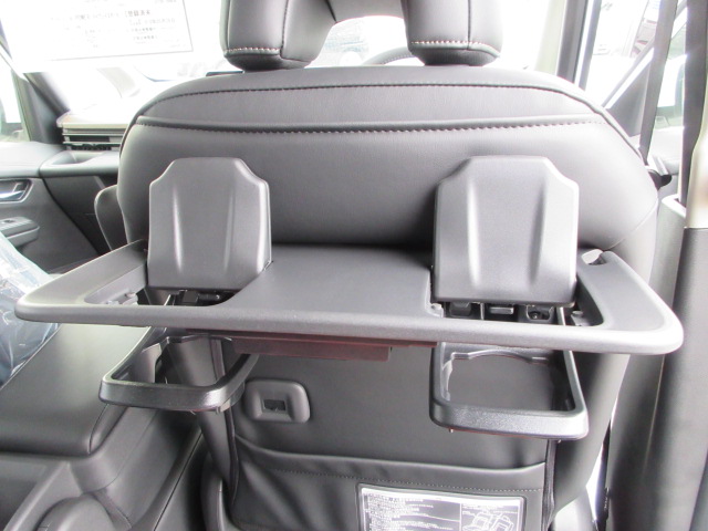ニッサン セレナＨＶ e-POWER ﾊｲｳｪｲｽﾀｰV 【登録済未使用車】