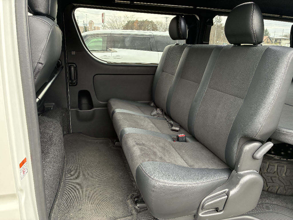 トヨタ ハイエースＶ ﾛﾝｸﾞｽｰﾊﾟｰGLﾀﾞｰｸﾌﾟﾗｲﾑ2