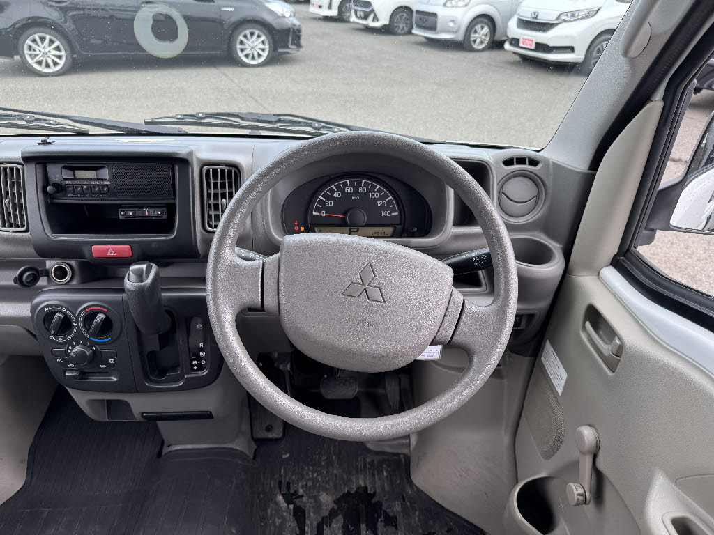 三菱 ミニキャブＶ M 4WD