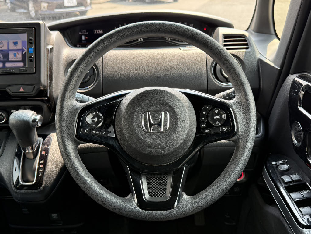 ホンダ Ｎ　ＢＯＸカスタム 4WD L