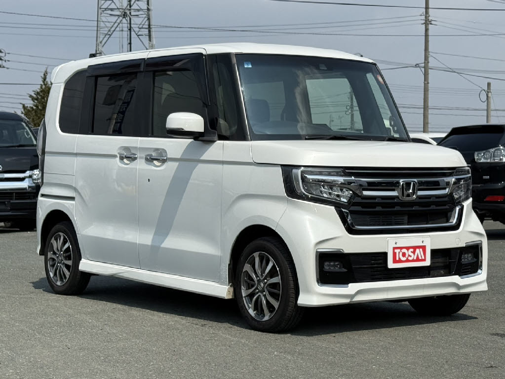 ホンダ Ｎ　ＢＯＸカスタム 4WD L
