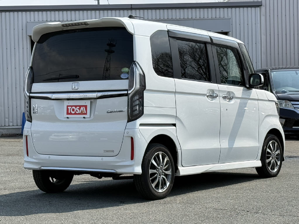 ホンダ Ｎ　ＢＯＸカスタム 4WD L