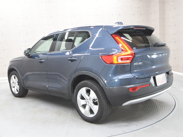 ボルボ ボルボ ＸＣ４０ B4 モメンタム