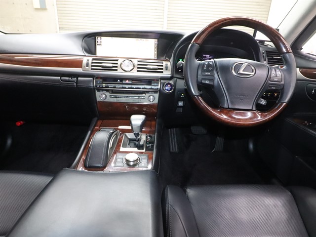 レクサス レクサス ＬＳ ６００ｈ　バージョンＬ