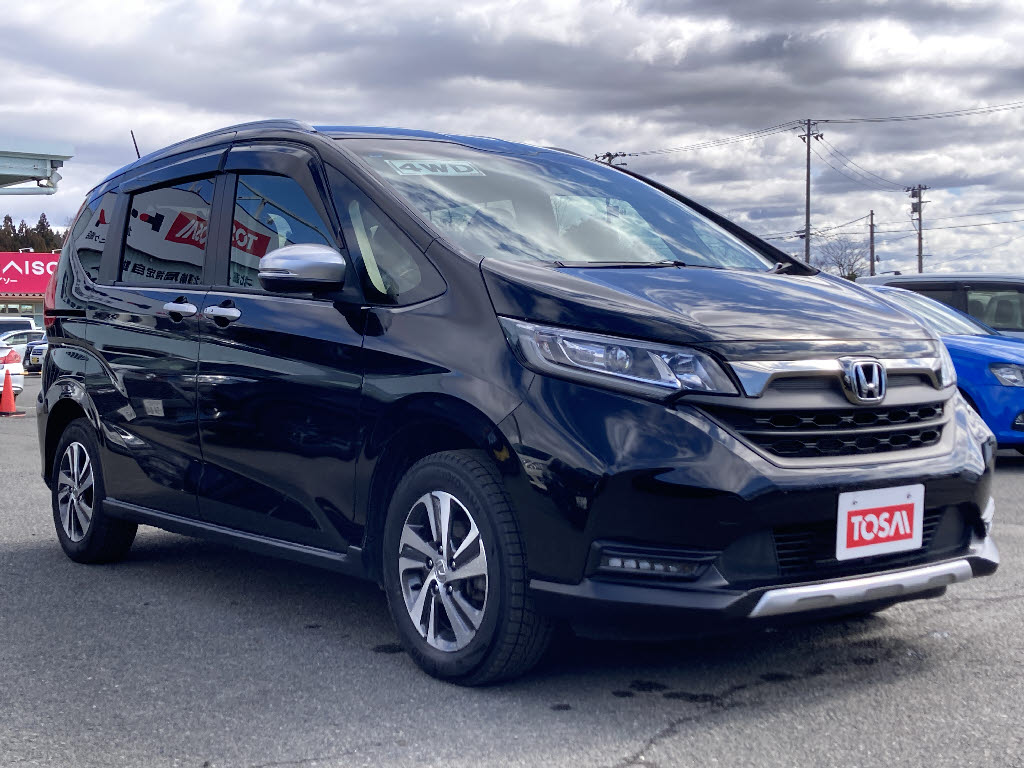 ホンダ フリード 4WD クロスター