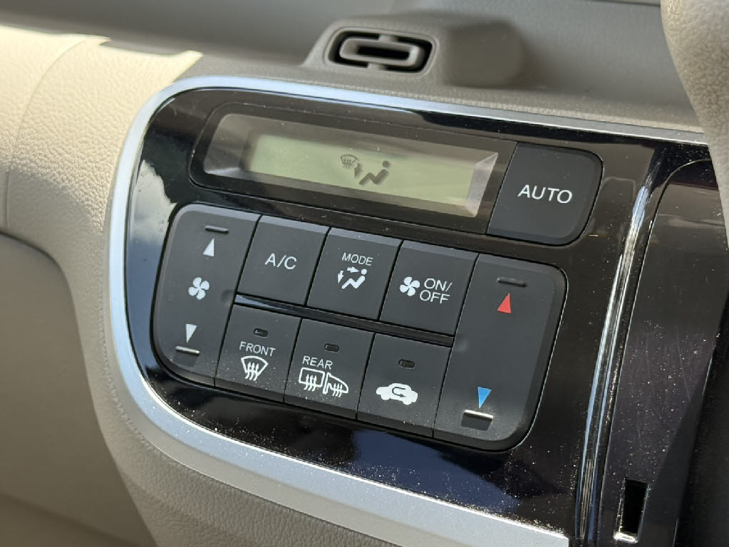 ホンダ Ｎ　ＢＯＸ 4WD G