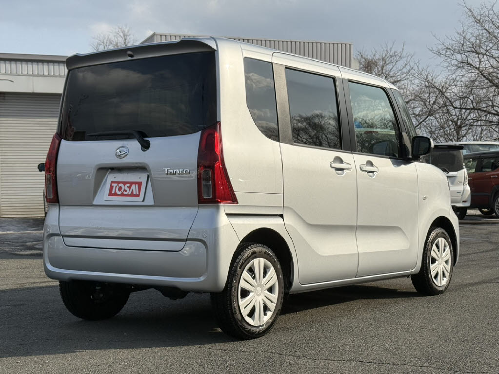 ダイハツ タント 4WD X